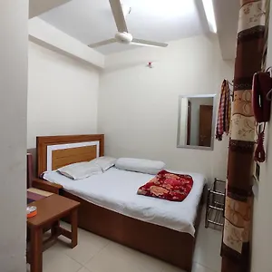 hotel-new-royal-palace.hotels-in-dhaka.com/